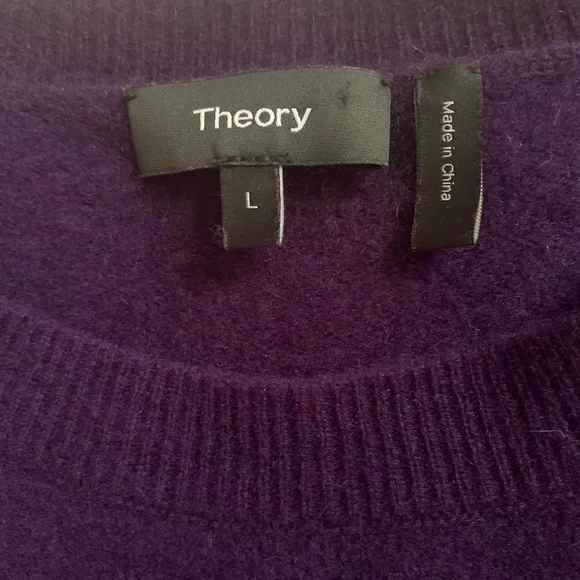 Theory Cashmere Purple Pullover Luxuriously Soft and Warm - Picture 3 of 7